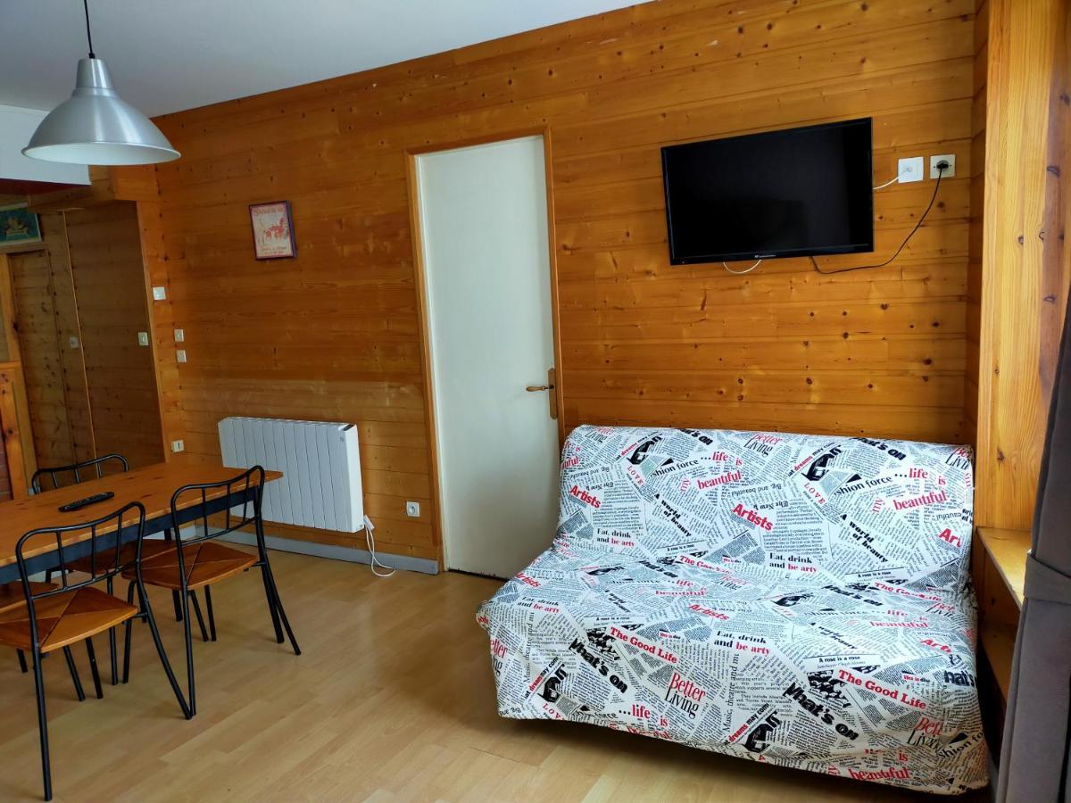 Agreable Appartement De 48 M² En Rdc La Bourboule Kültér fotó
